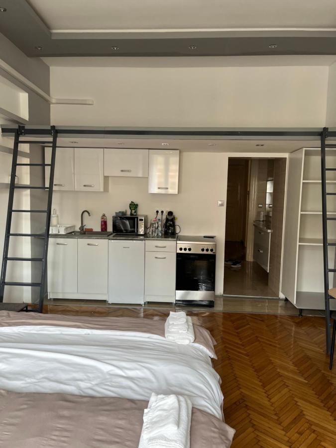 מישקולץ Szechenyi Apartman מראה חיצוני תמונה