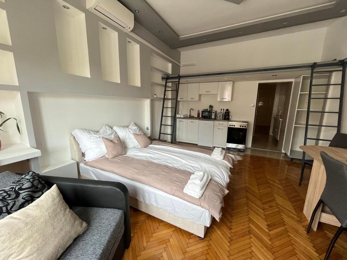 מישקולץ Szechenyi Apartman מראה חיצוני תמונה