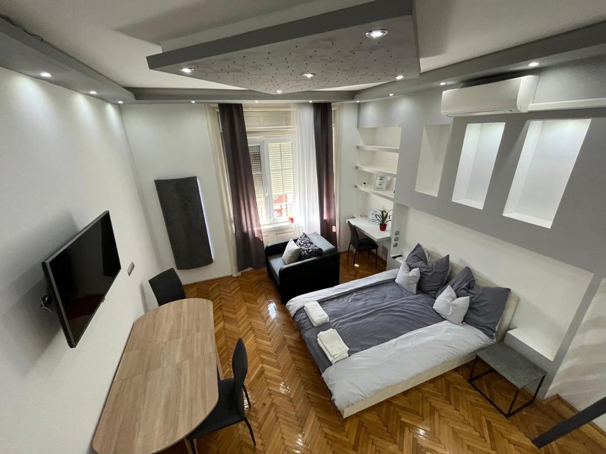 מישקולץ Szechenyi Apartman מראה חיצוני תמונה